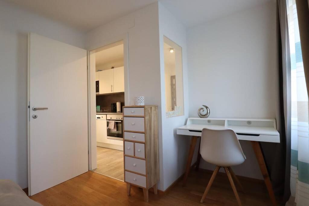 Brilliant View: Balcony Home, Modern, Stylish And Newly Renovated 维也纳 外观 照片