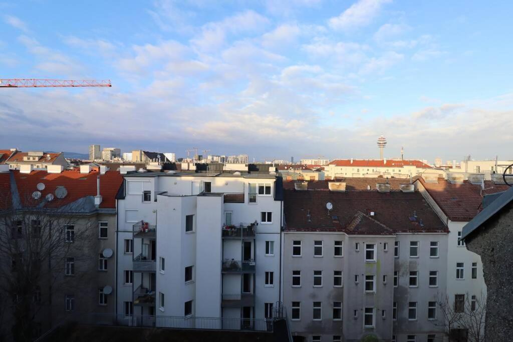 Brilliant View: Balcony Home, Modern, Stylish And Newly Renovated 维也纳 外观 照片